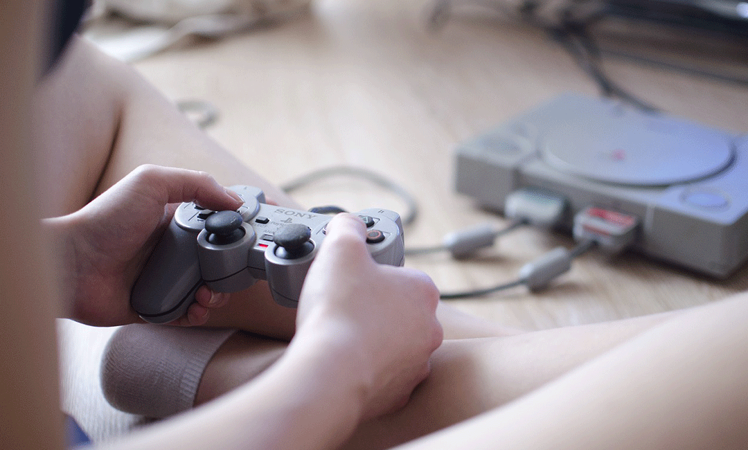 Giocare ai videogiochi, ma non troppo, può essere utile al cervello dei bambini