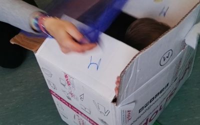 Giocare con gli scatoloni: che felicità!
